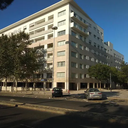Feel At - Oriente Apartment Lissabon