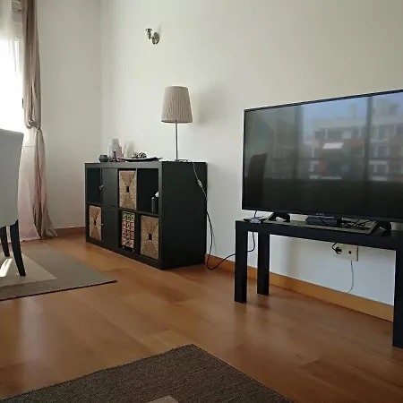 Feel At - Oriente Apartment Lissabon